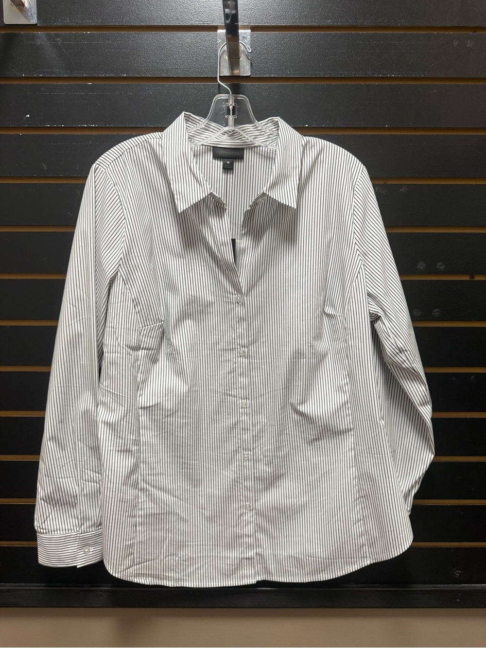 Worthington NWT Pinstripe Button Front Blouse Sz 16